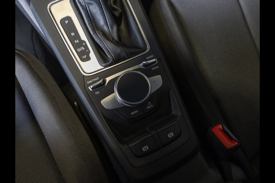 Audi Q2 35 TFSI Advanced edition / 150pk / Stoelverwarming / Adaptieve cruise control / Elektrische achterklep /