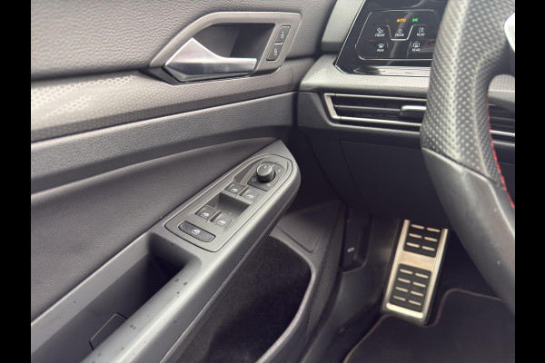 Volkswagen Golf 2.0 TSI GTI 5Drs | Pano | Leer | Memory | H&K | Head-Up | Stoel & Stuur verwarming |