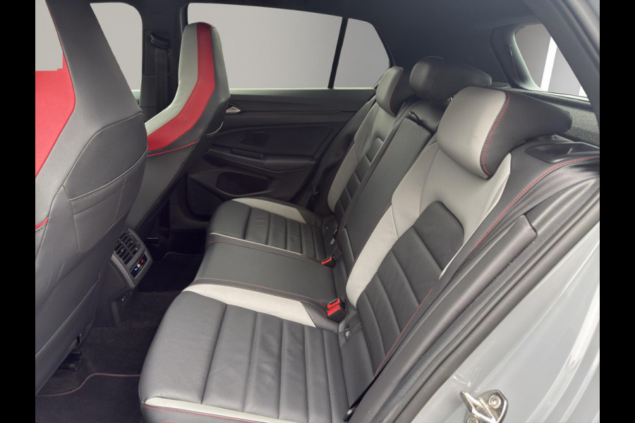 Volkswagen Golf 2.0 TSI GTI 5Drs | Pano | Leer | Memory | H&K | Head-Up | Stoel & Stuur verwarming |