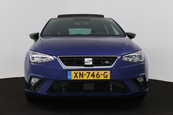Seat Ibiza 1.0 TSI FR Business Intense (PANORAMADAK, CAMERA, STOELVERWARMING, BEATS AUDIO, CRUISE ADAPTIEF, DIGITALE COCKPIT)