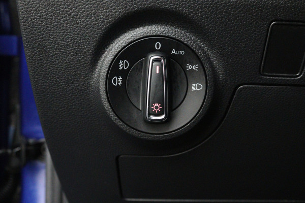 Seat Ibiza 1.0 TSI FR Business Intense (PANORAMADAK, CAMERA, STOELVERWARMING, BEATS AUDIO, CRUISE ADAPTIEF, DIGITALE COCKPIT)