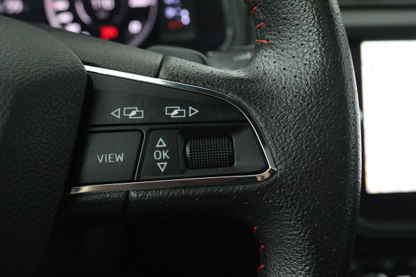 Seat Ibiza 1.0 TSI FR Business Intense (PANORAMADAK, CAMERA, STOELVERWARMING, BEATS AUDIO, CRUISE ADAPTIEF, DIGITALE COCKPIT)