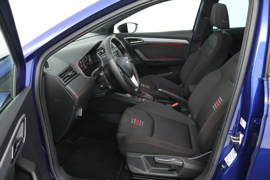 Seat Ibiza 1.0 TSI FR Business Intense (PANORAMADAK, CAMERA, STOELVERWARMING, BEATS AUDIO, CRUISE ADAPTIEF, DIGITALE COCKPIT)