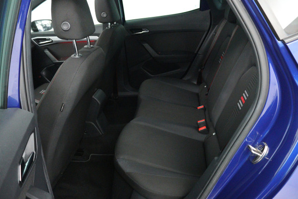 Seat Ibiza 1.0 TSI FR Business Intense (PANORAMADAK, CAMERA, STOELVERWARMING, BEATS AUDIO, CRUISE ADAPTIEF, DIGITALE COCKPIT)