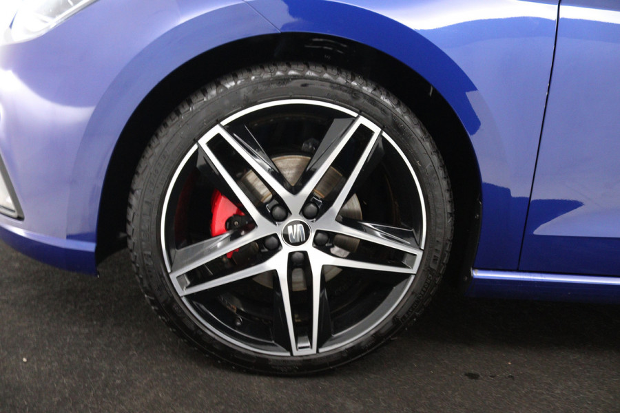 Seat Ibiza 1.0 TSI FR Business Intense (PANORAMADAK, CAMERA, STOELVERWARMING, BEATS AUDIO, CRUISE ADAPTIEF, DIGITALE COCKPIT)