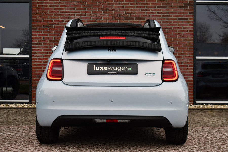 Fiat 500C La Prima 42 kWh Celestial Blue incl-Winterset ACC Stoelverw Camera Carplay