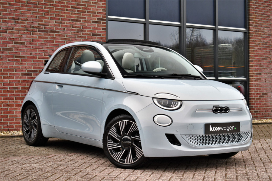 Fiat 500C La Prima 42 kWh Celestial Blue incl-Winterset ACC Stoelverw Camera Carplay