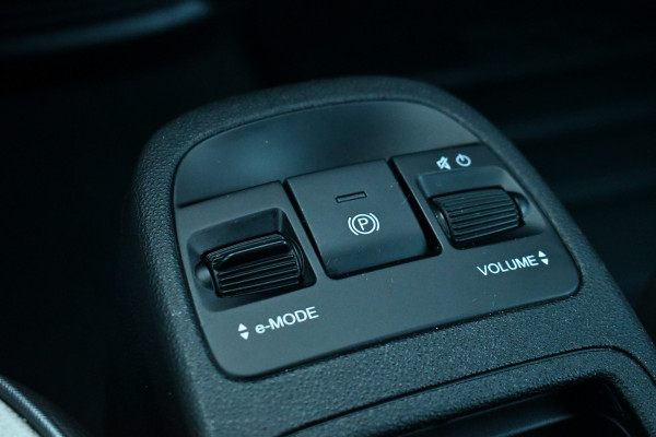 Fiat 500C La Prima 42 kWh Celestial Blue incl-Winterset ACC Stoelverw Camera Carplay