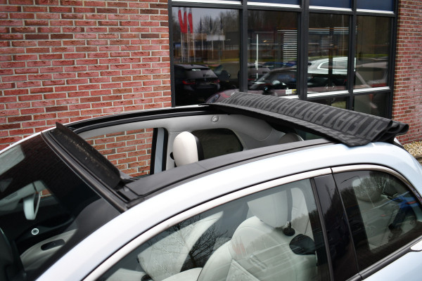 Fiat 500C La Prima 42 kWh Celestial Blue incl-Winterset ACC Stoelverw Camera Carplay