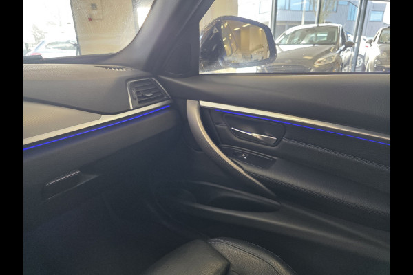 BMW 3 Serie 318i M-Sport Corporate Lease Automaat – Pano – HUD – Leder – Camera – NAP –