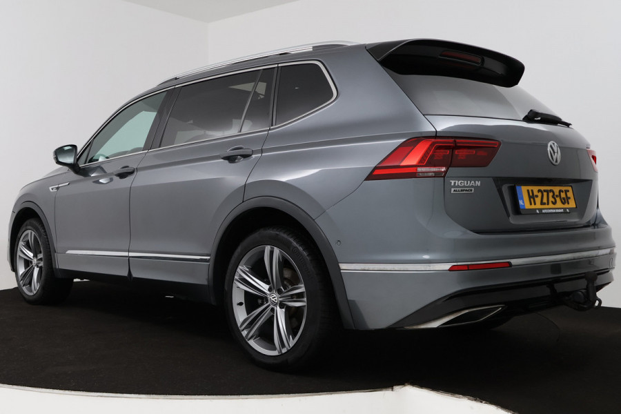 Volkswagen Tiguan Allspace 1.5 TSI Highline Business R (PANORAMADAK, TREKHAAK, STOELVERWARMING, DIGITALE COCKPIT)