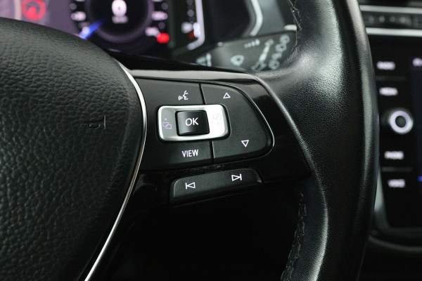 Volkswagen Tiguan Allspace 1.5 TSI Highline Business R (PANORAMADAK, TREKHAAK, STOELVERWARMING, DIGITALE COCKPIT)