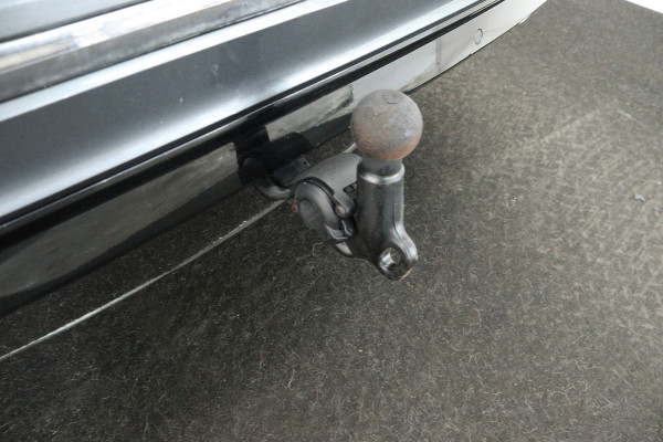 Volkswagen Tiguan Allspace 1.5 TSI Highline Business R (PANORAMADAK, TREKHAAK, STOELVERWARMING, DIGITALE COCKPIT)