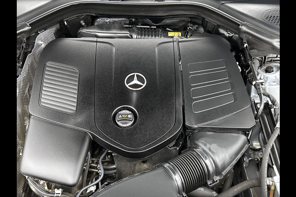 Mercedes-Benz GLC 300e 4MATIC AMG Line Achteruitrijcamera | Panaromadak | Navigatie | Memorypakket | alarm klasse 3 Inclusief 24 maanden Mercedes-Benz Certified garantie voor Europa.