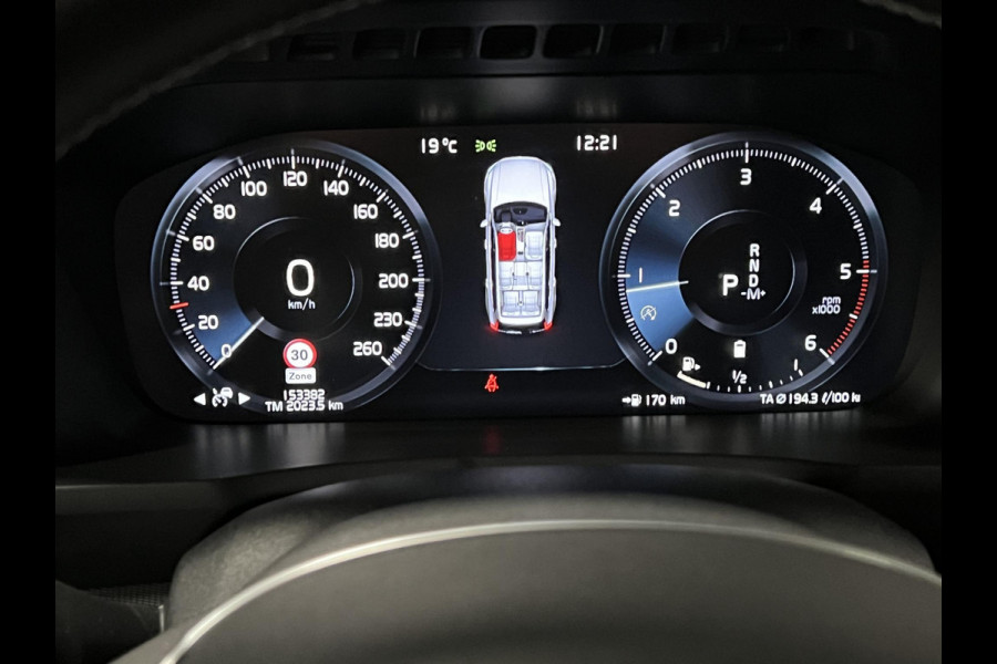 Volvo XC90 2.0 B5 AWD R-Design EX BPM | Open dak | Adapt. cruise | 360 camera | Stuur-/stoelverwarming | Memory | Keyless | Carplay