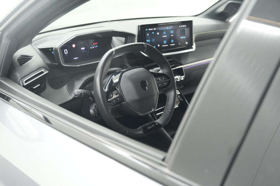 Peugeot 208 PureTech 100 GT | Camera | Navigatie | Apple Carplay | Parkeersensoren