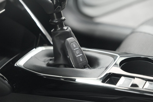 Peugeot 208 PureTech 100 GT | Camera | Navigatie | Apple Carplay | Parkeersensoren