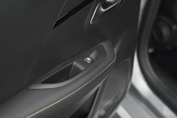 Peugeot 208 PureTech 100 GT | Camera | Navigatie | Apple Carplay | Parkeersensoren