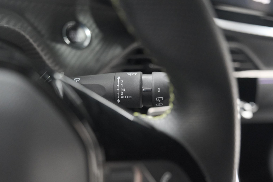 Peugeot 208 PureTech 100 GT | Camera | Navigatie | Apple Carplay | Parkeersensoren