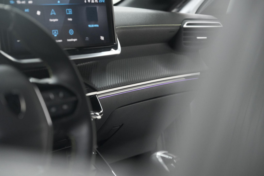 Peugeot 208 PureTech 100 GT | Camera | Navigatie | Apple Carplay | Parkeersensoren