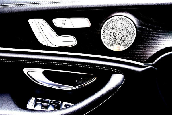 Mercedes-Benz E-Klasse 300 e AMG LEDER/NAVI/PANO/BURMESTER®