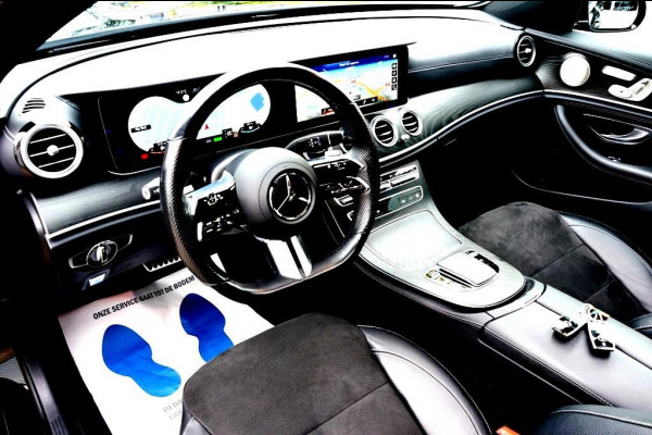 Mercedes-Benz E-Klasse 300 e AMG LEDER/NAVI/PANO/BURMESTER®