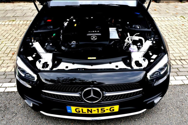 Mercedes-Benz E-Klasse 300 e AMG LEDER/NAVI/PANO/BURMESTER®