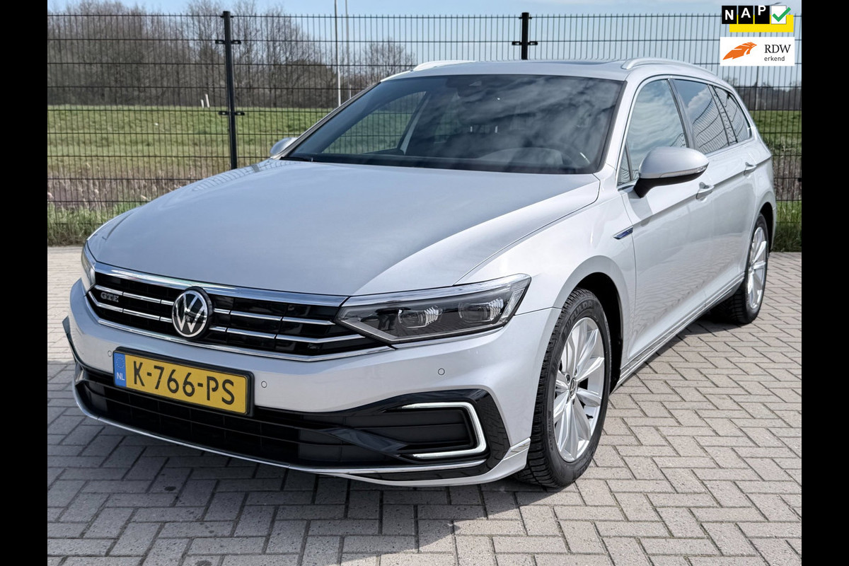 Volkswagen Passat Variant 1.4 TSI PHEV GTE Business| Carplay | PANO| Navi |Dealer onderhouden