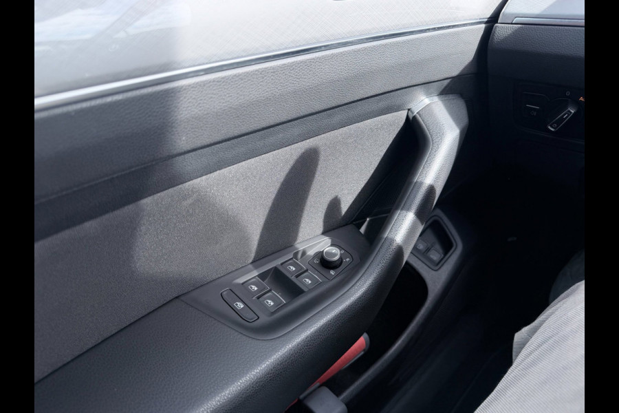 Volkswagen Passat Variant 1.4 TSI PHEV GTE Business| Carplay | PANO| Navi |Dealer onderhouden