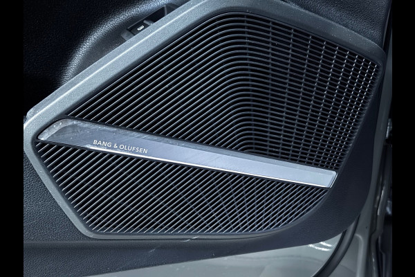 Audi Q5 55 TFSI e quattro Competition S-line BLOKJES LEER|E-ZETELS|PANO|LUCHTVERING|TREKHAAK|B&O|AMBIENT|20 INCH LMV|MATRIX