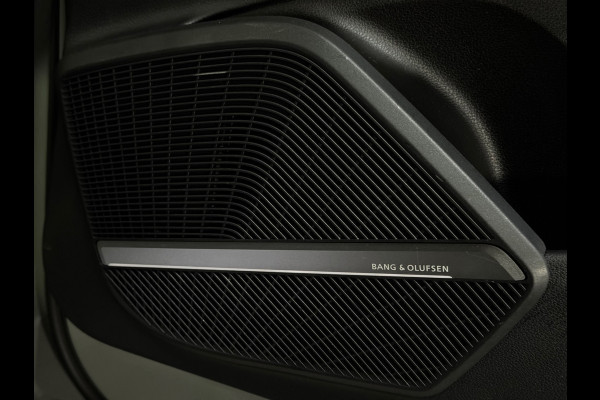 Audi Q5 55 TFSI e quattro Competition S-line BLOKJES LEER|E-ZETELS|PANO|LUCHTVERING|TREKHAAK|B&O|AMBIENT|20 INCH LMV|MATRIX