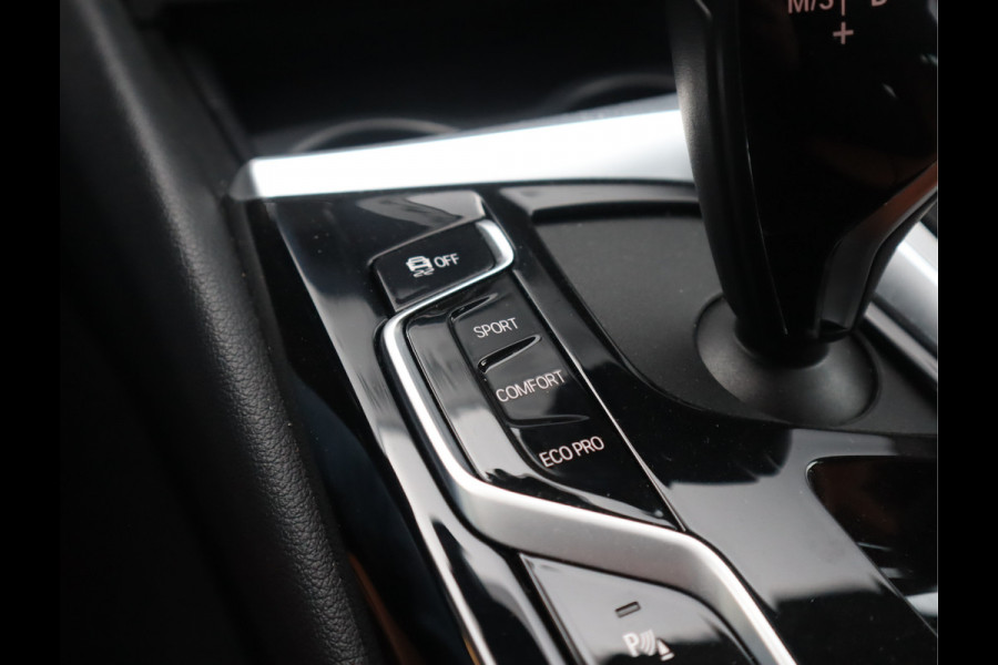 BMW 5 Serie Touring 520i High Executive Edition Trekhaak/ Stoelverw. / Leder