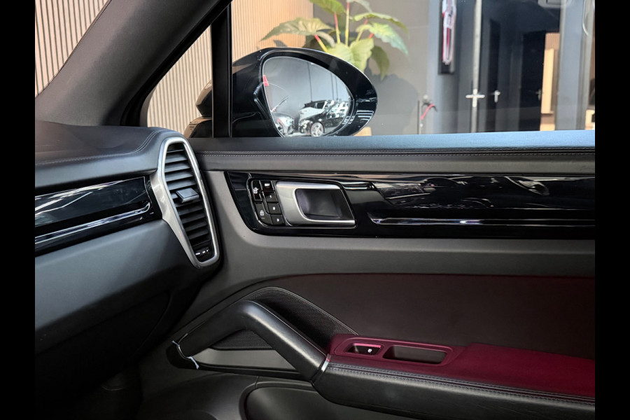 Porsche Cayenne Coupé 3.0 E-Hybrid 462PK Sport Design - Pano