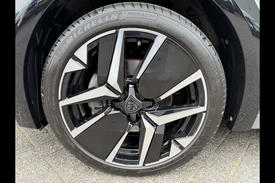 Peugeot 208 100pk GT (Camera - Keyless Entry - LED - Navigatie Automatische Airco - Draadloos laden - Apple Carplay - 3D Cockpit)