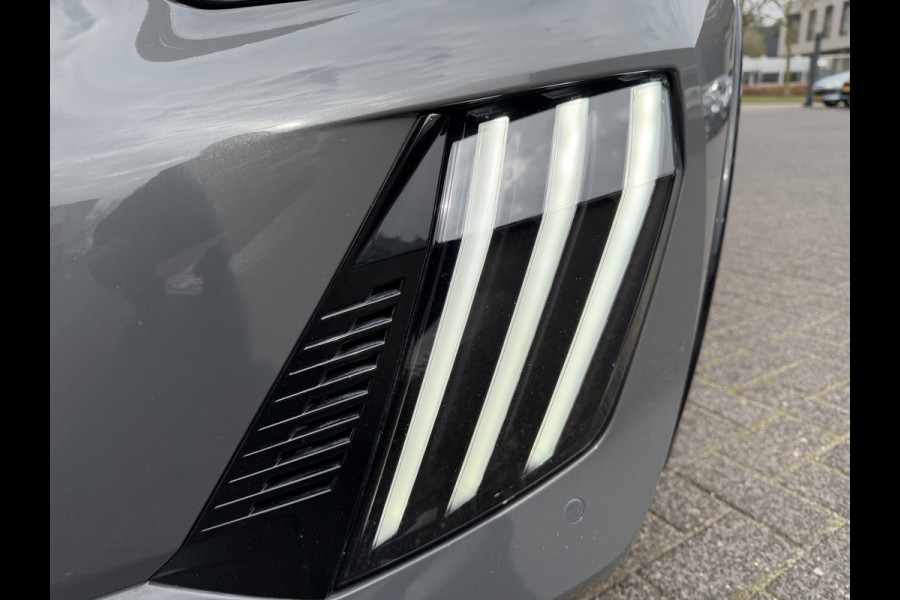Peugeot 208 100pk GT (Camera - Keyless Entry - LED - Navigatie Automatische Airco - Draadloos laden - Apple Carplay - 3D Cockpit)