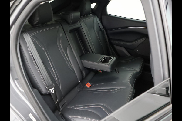 Ford Mustang Mach-E EXTENDED RWD 98 kWh + B&O | PANORAMA | TECHNOLOGY 96% SOH | 360 CAMERA | STUURVERW. | CARPLAY