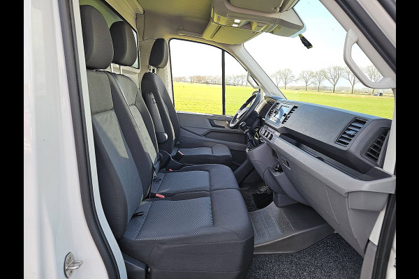 Volkswagen Crafter 35 2.0 TDI Bakwagen Laadklep Airco Zijdeur Spoiler Lat-om-Lat Betimmerd CruiseControl Carplay 140Pk Euro6!