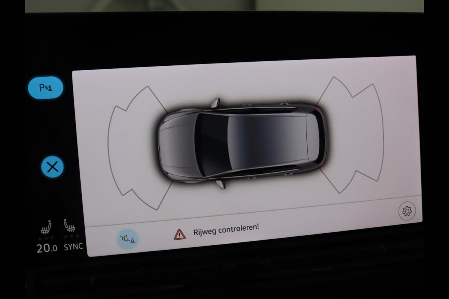 Volkswagen Golf 1.4 eHybrid GTE | SOH 93% | Stoelverwarming | Trekhaak | Carplay | Adaptive cruise | 18'' | Sportstoelen | Navigatie | Sfeerverlichting | Climate control | Parkeerhulp | PHEV | Plug In