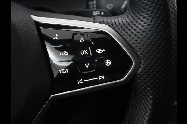 Volkswagen Golf 1.4 eHybrid GTE | SOH 93% | Stoelverwarming | Trekhaak | Carplay | Adaptive cruise | 18'' | Sportstoelen | Navigatie | Sfeerverlichting | Climate control | Parkeerhulp | PHEV | Plug In