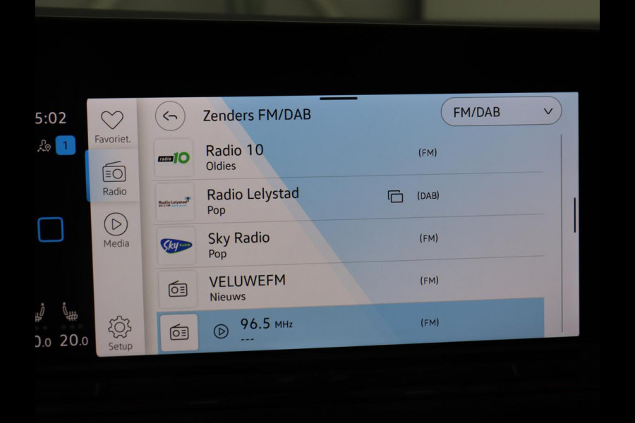 Volkswagen Golf 1.4 eHybrid GTE | SOH 93% | Stoelverwarming | Trekhaak | Carplay | Adaptive cruise | 18'' | Sportstoelen | Navigatie | Sfeerverlichting | Climate control | Parkeerhulp | PHEV | Plug In