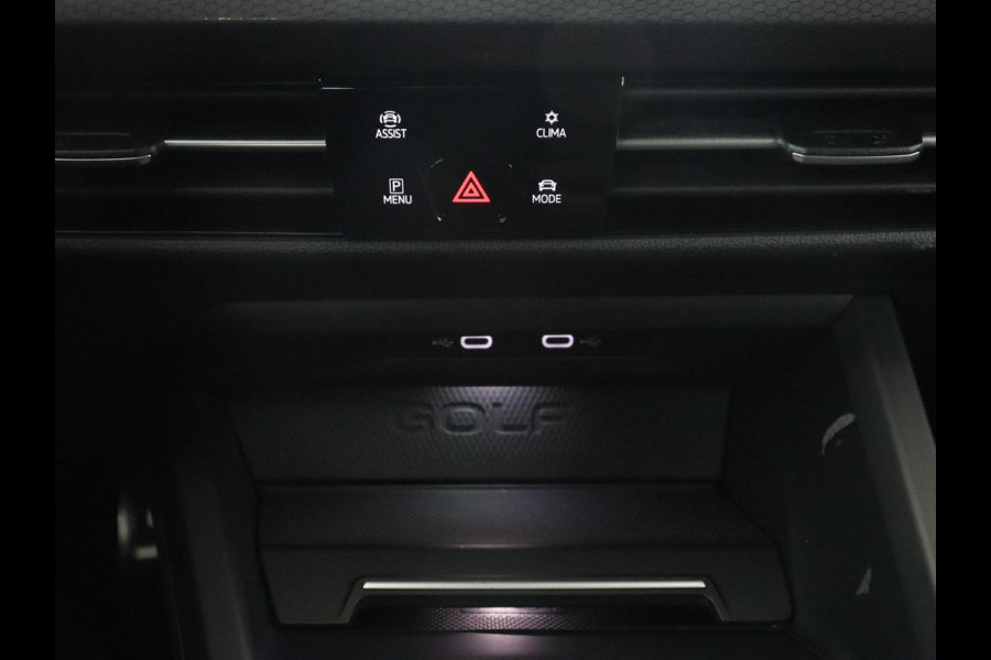 Volkswagen Golf 1.4 eHybrid GTE | SOH 93% | Stoelverwarming | Trekhaak | Carplay | Adaptive cruise | 18'' | Sportstoelen | Navigatie | Sfeerverlichting | Climate control | Parkeerhulp | PHEV | Plug In