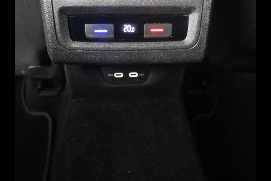 Volkswagen Golf 1.4 eHybrid GTE | SOH 93% | Stoelverwarming | Trekhaak | Carplay | Adaptive cruise | 18'' | Sportstoelen | Navigatie | Sfeerverlichting | Climate control | Parkeerhulp | PHEV | Plug In