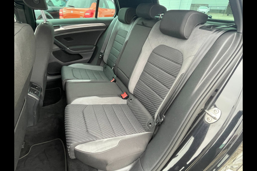 Volkswagen Golf 1.5 TSI R-line | R-line interieur en exterieur pakket | Digi cockpit
