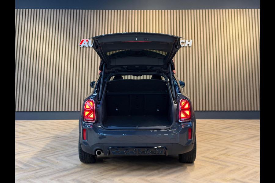 MINI Countryman Cooper S E ALL4 John Cooper Works. Pano - HK