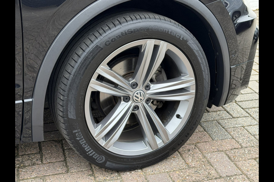 Volkswagen Tiguan 1.5 TSI ACT R-line Automaat Panorama Stoelverwarming 360 Camera+Pdc Clima Carplay Dab+ Digital Dash