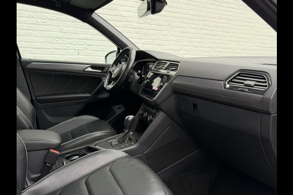 Volkswagen Tiguan 1.5 TSI ACT R-line Automaat Panorama Stoelverwarming 360 Camera+Pdc Clima Carplay Dab+ Digital Dash