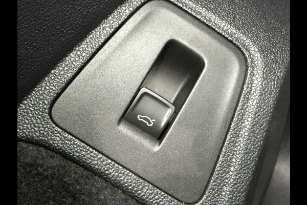 Volkswagen Tiguan 1.5 TSI ACT R-line Automaat Panorama Stoelverwarming 360 Camera+Pdc Clima Carplay Dab+ Digital Dash