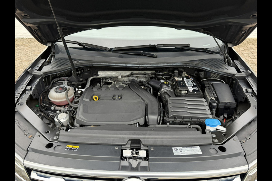 Volkswagen Tiguan 1.5 TSI ACT R-line Automaat Panorama Stoelverwarming 360 Camera+Pdc Clima Carplay Dab+ Digital Dash