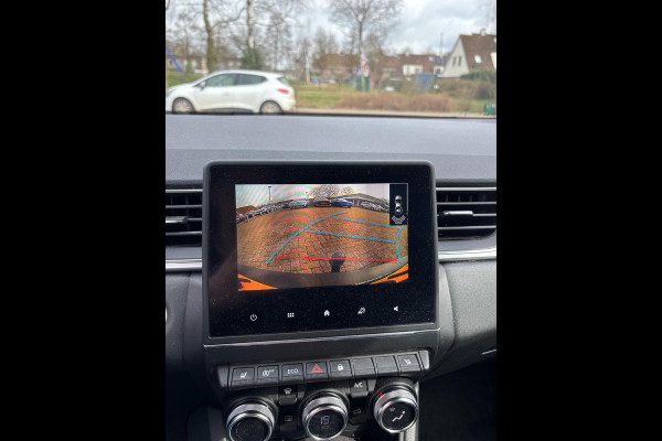 Renault Captur 1.3 TCe 130 Intens | 130 PK | Trekhaak | Stoelverwarming | Achteruitrijcamera