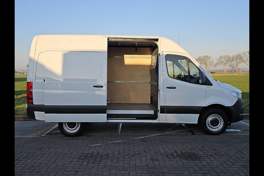 Mercedes-Benz Sprinter 317 L2H2 Automaat Mbux10 Navi Airco Cruise Camera Euro6 170 PK!